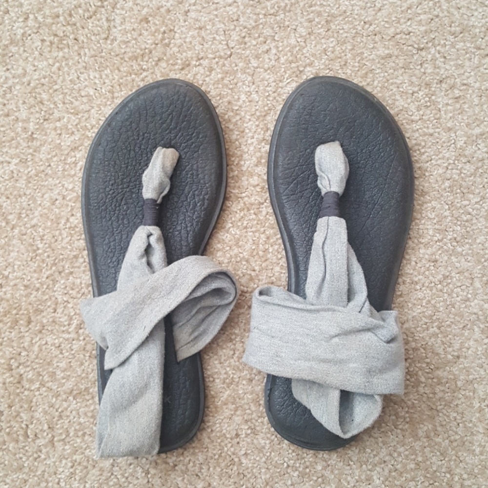 Sanuks